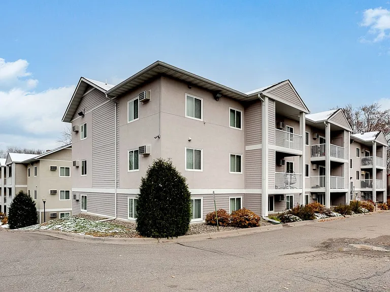 265 Silver Lake Rd SW #205 — Photo 24