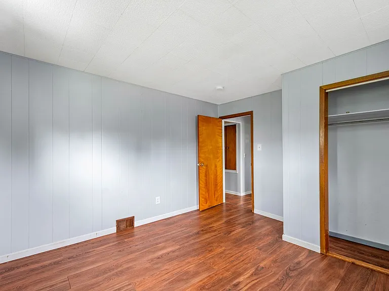 43 Lindsay Rd — Photo 7
