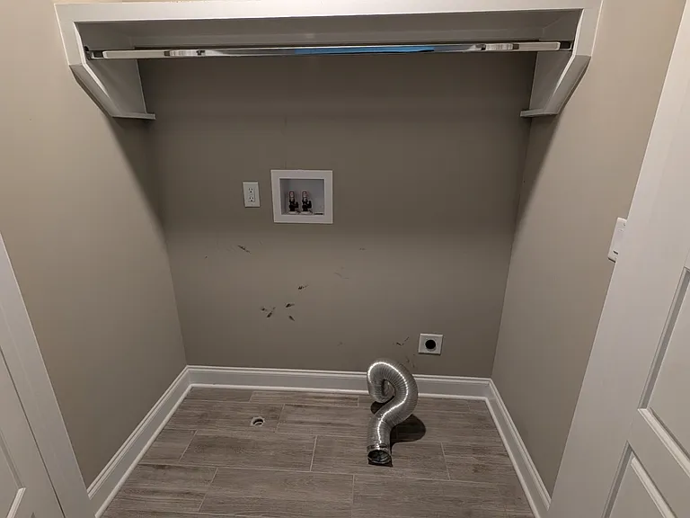 555 Gresham Ln #4A — Photo 13