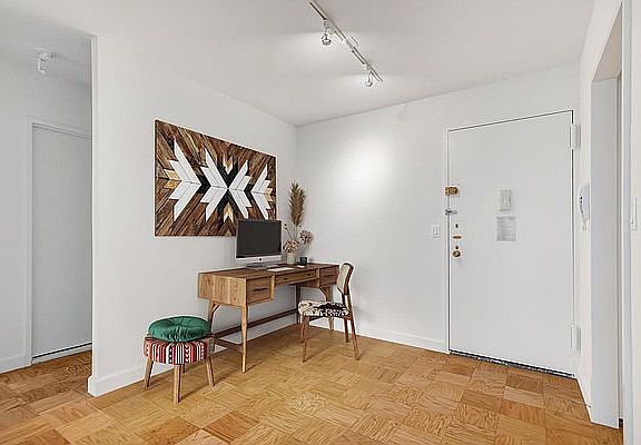 4th image of 1365 York Ave APT 20L
