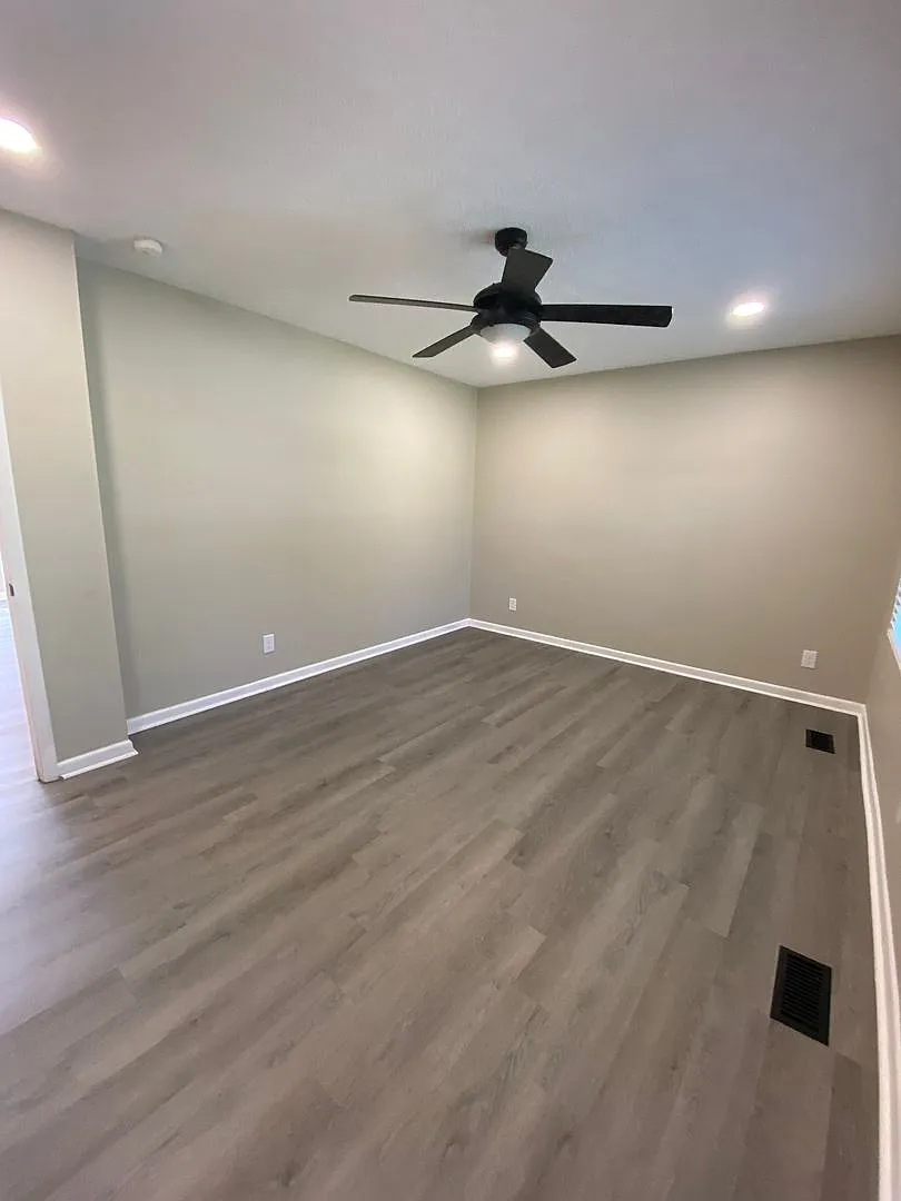3 bedroom 2 bath ranch in Fayetteville — Photo 4