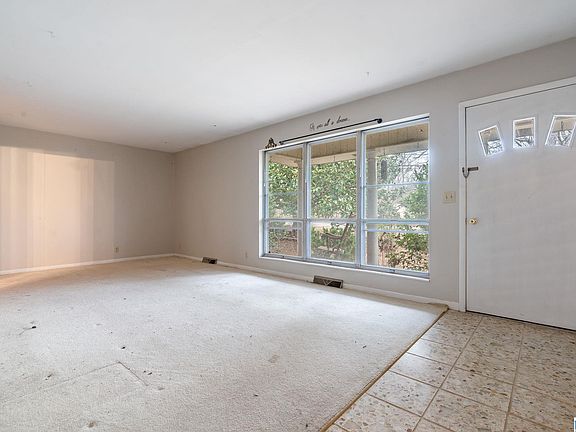 2nd image of 1739 Shannon Rd