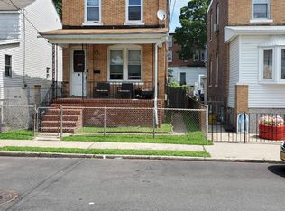 19 White St, Staten Island, NY