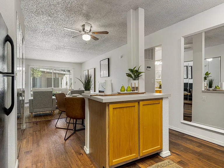 Deerfield Estates - First Months Rent FREE *Select Units Only* — Photo 67