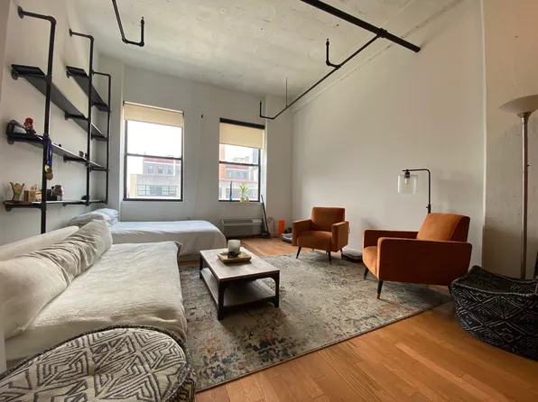 44 Berry Street image 1 of 7