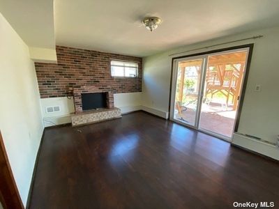 221 14th St, West Babylon, NY, 11704