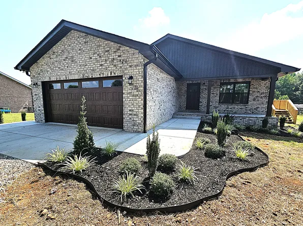 226 Elmwood Dr, Rock Island, TN 38581
