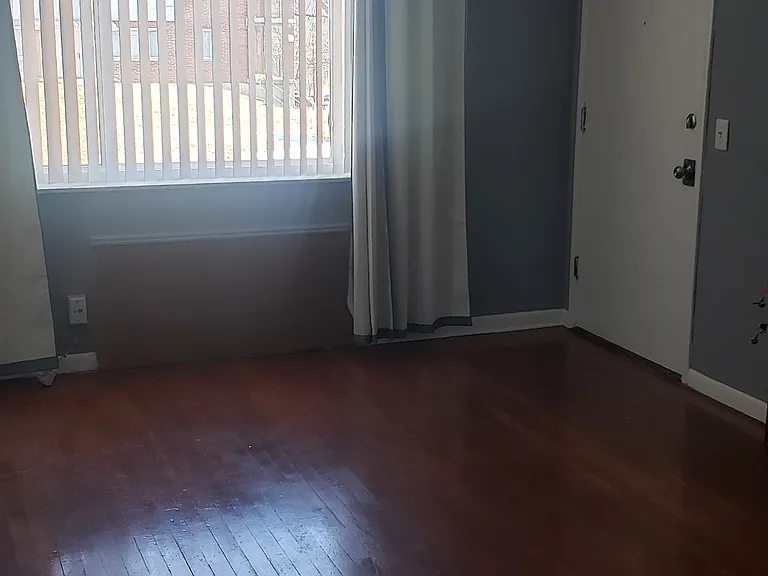 2568 Westwood Northern Blvd — Photo 5