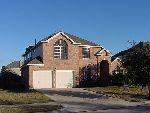 1st image of 2 Monticello Ct
