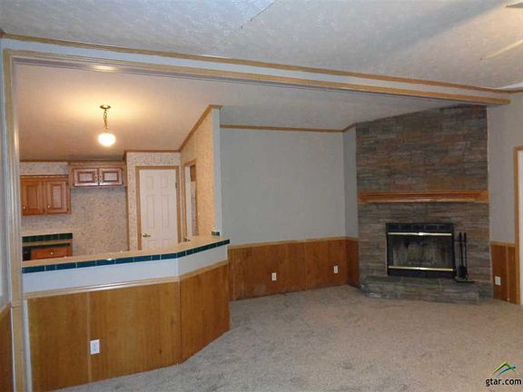 3rd image of 10889 Oak Hill Dr