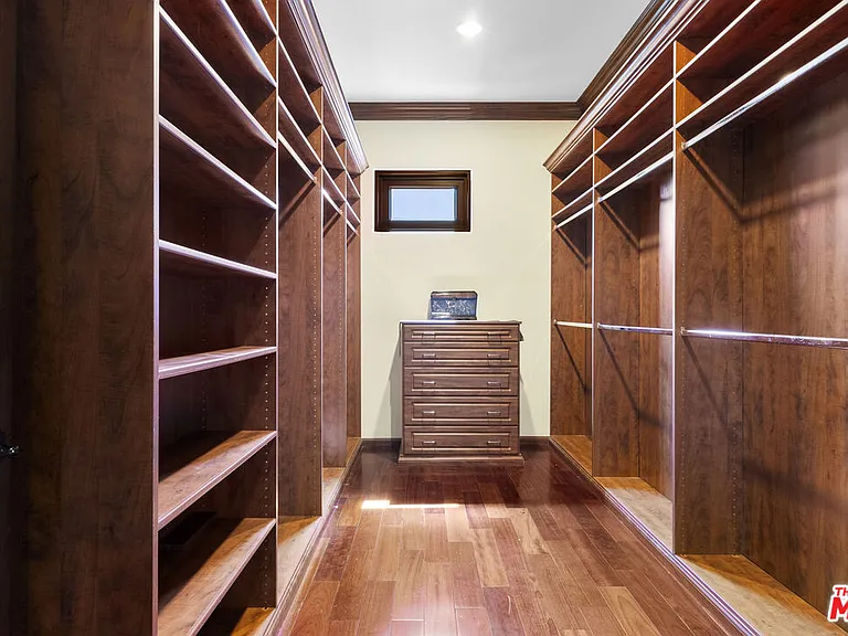 4141 Cambridge Rd — Photo 30
