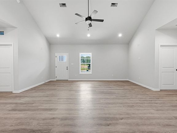 3rd image of LOT 93 Memphis St