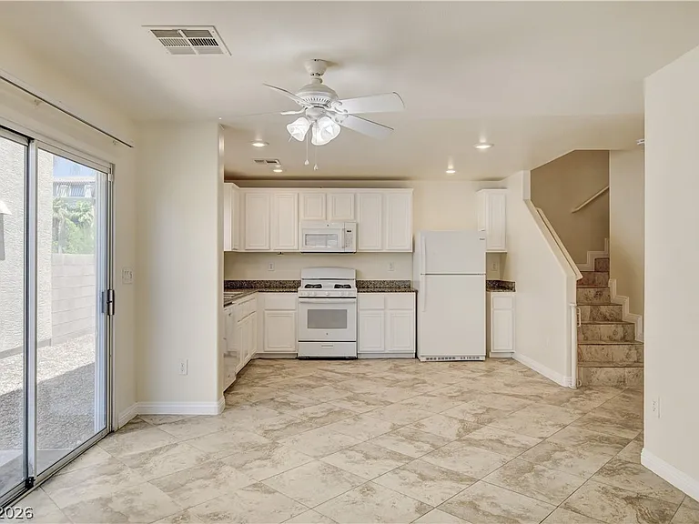 4208 Perfect Drift St — Photo 8