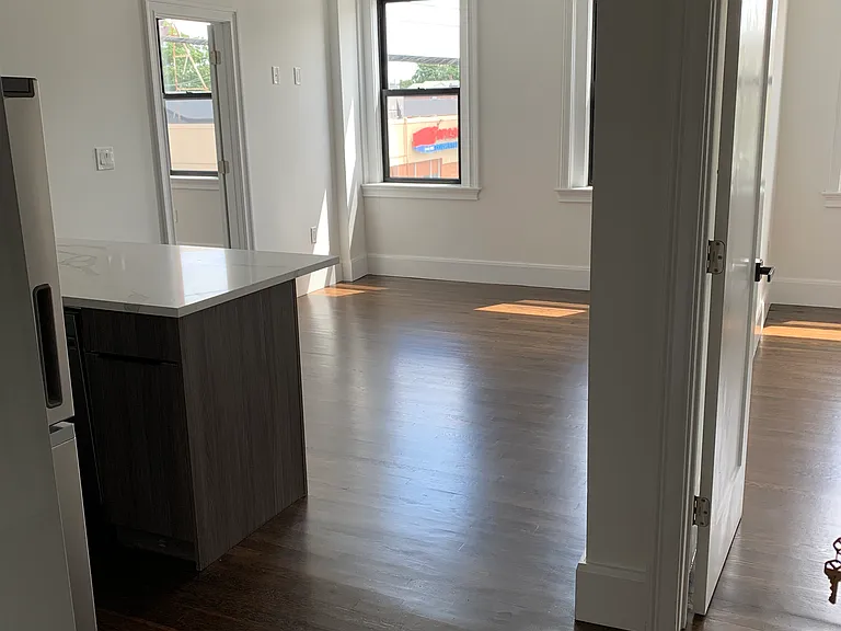 7-15 School St #2 — Photo 7