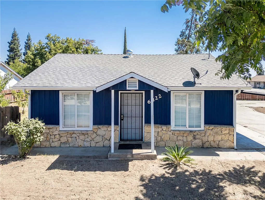 6822 California St photo 1