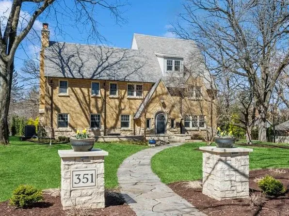 351 Hutchinson Ave, Iowa City, IA 52246