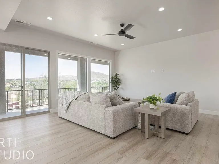 1399 W 450 N #2 — Photo 16