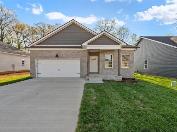 656 Pleasant Meadow Cir, Bowling Green, KY 42101