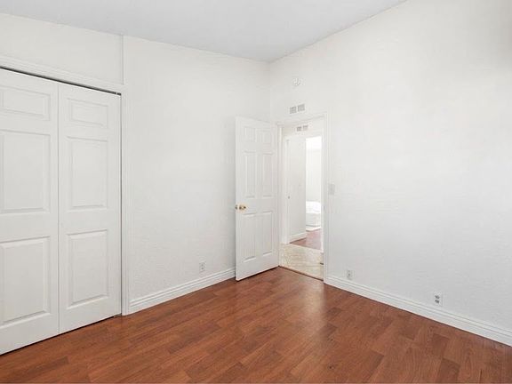 5th image of 2170 Ralmar Ave