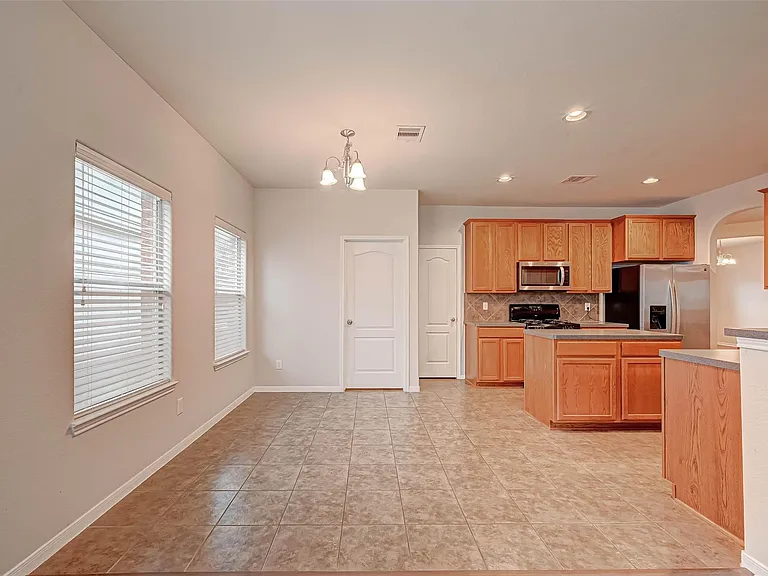 2815 Mustang Hill Ln — Photo 14