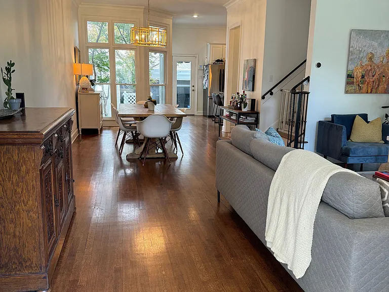 926 Harbor View Dr — Photo 3