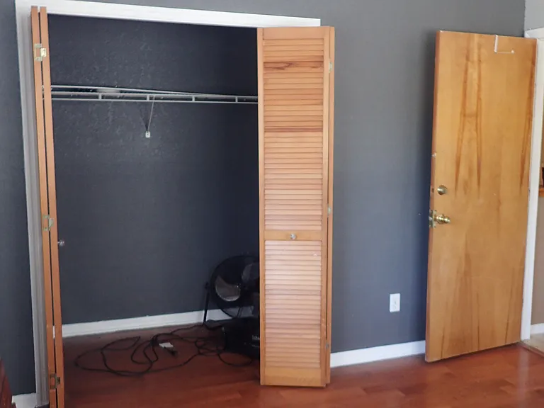 older picture changed out to 6 panel doors