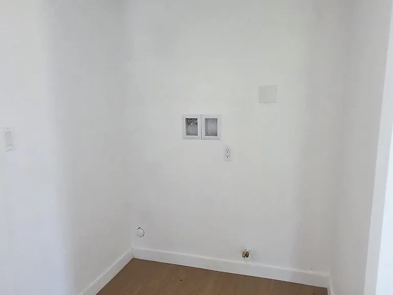 8722 Denver Ave #1/2 — Photo 7