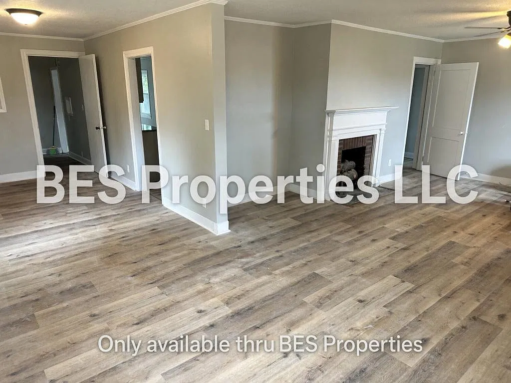 809 Matheson Rd — Photo 2