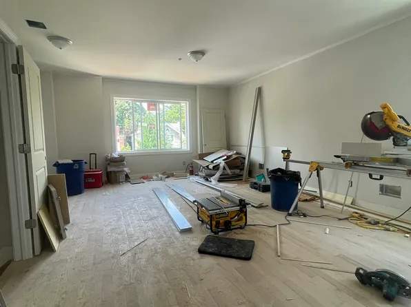 16 Hillcrest Street image 7 of 9