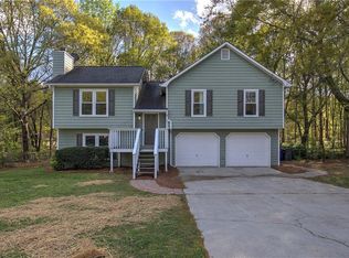 318 Cedar Creek Dr, Dallas, GA 30157
