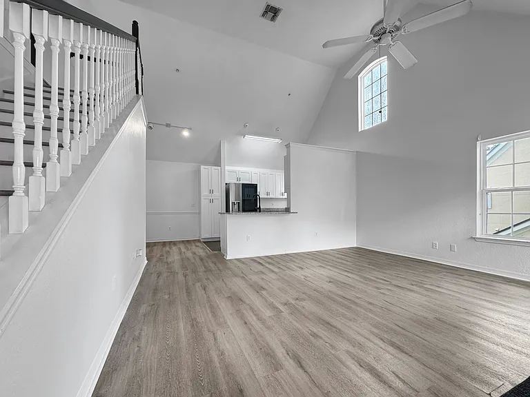3353 Westchester Square Blvd #202 — Photo 10