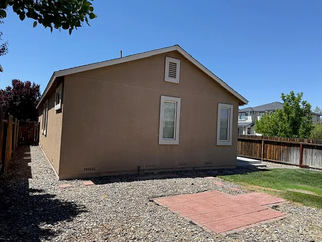 2305 Clementine Ln — Photo 19