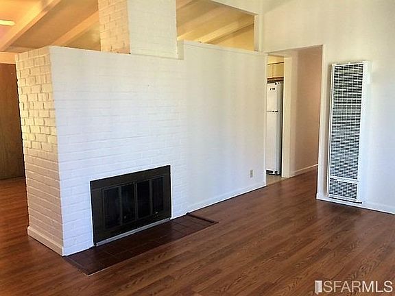 4th image of 314 Hiddenlake Dr