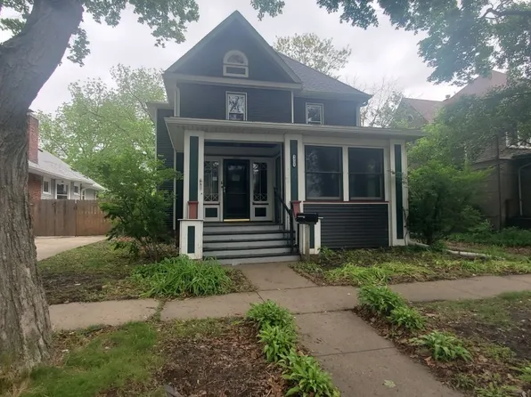1921 Farnam St, Davenport, IA 52803