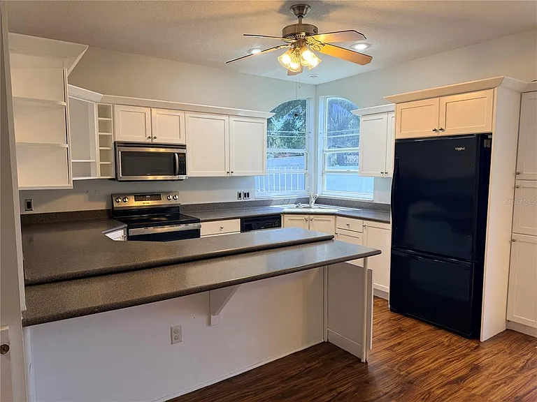 1799 Harbor Blvd — Photo 4