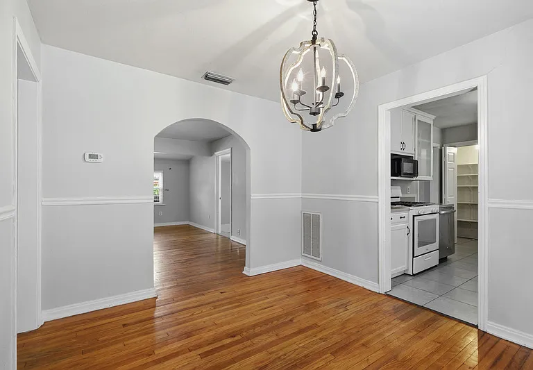 3412 Brady Ave — Photo 9