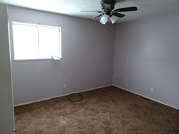 5th image of 602 Delamatyr St