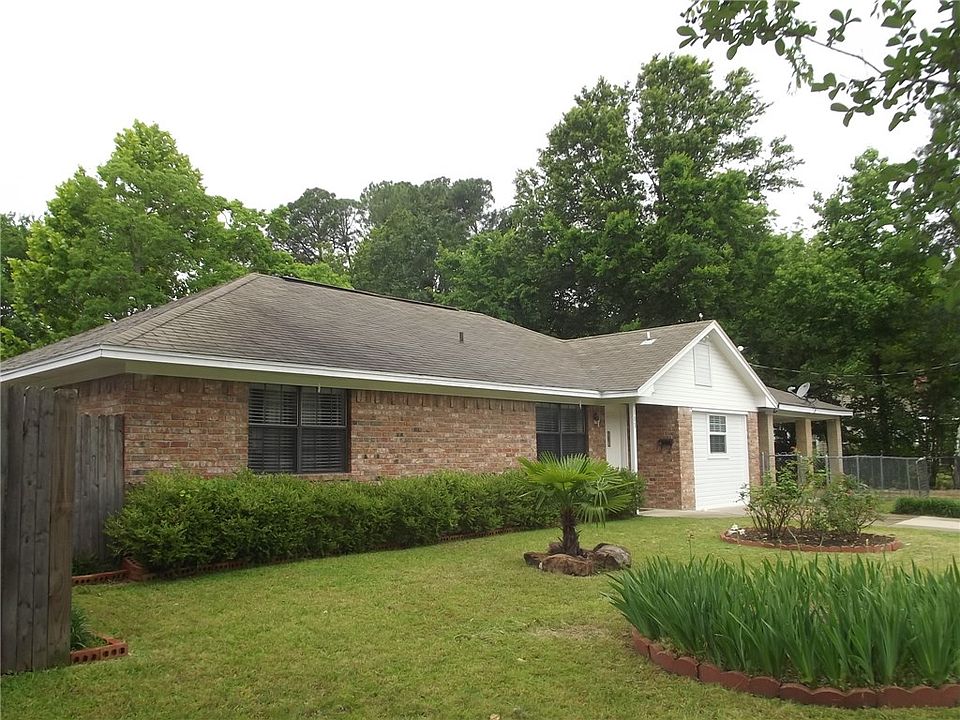 1st image of 103 Water Oak St