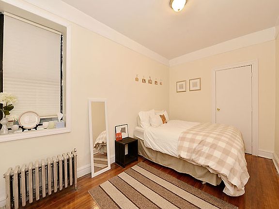 3rd image of 735 W 172nd St APT 34B