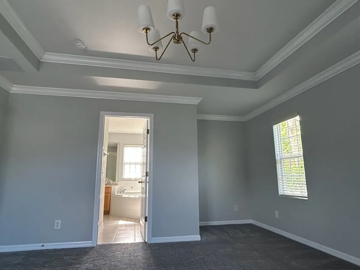 Building Photo - 1115 Oak Pond Dr