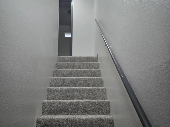 330 Westlake Village, 330 5th St APT 2, Woodland, WA 98674