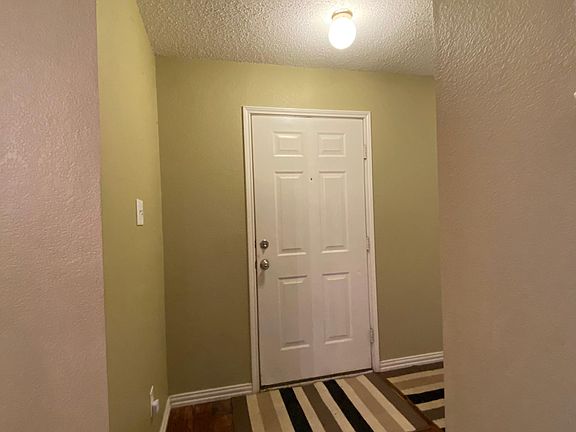 2nd image of 2705 Vasey Oak Dr