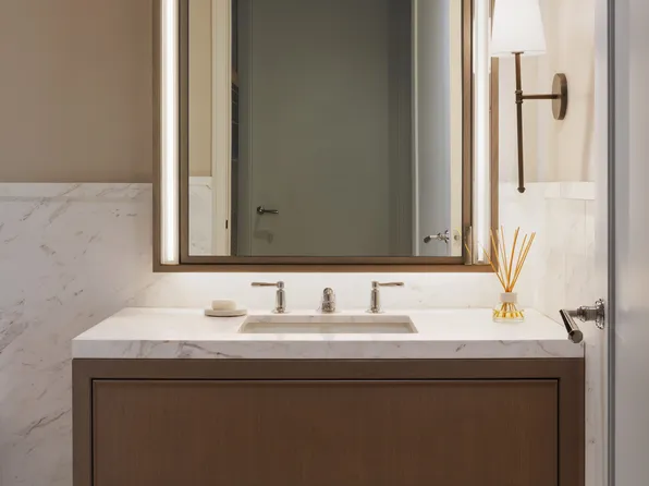 720 West End Avenue image 9 of 23