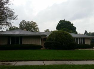 3268 Prestwick Ln, Northbrook, IL