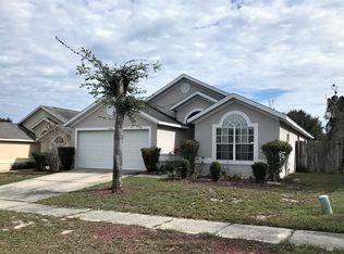 2215 Pebblewood Dr, Apopka, FL 32703
