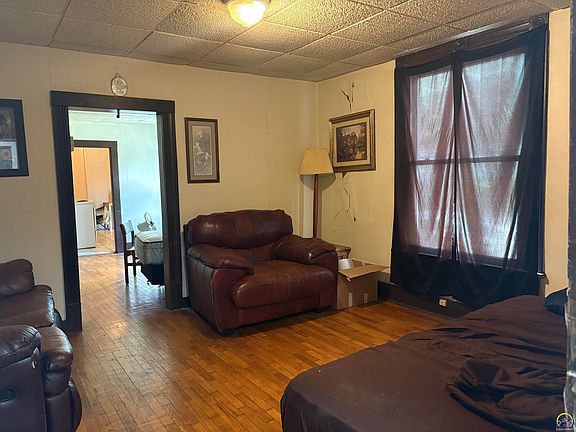 5th image of 501 SW Tyler St