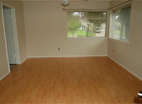 5th image of 322 Capehill Dr