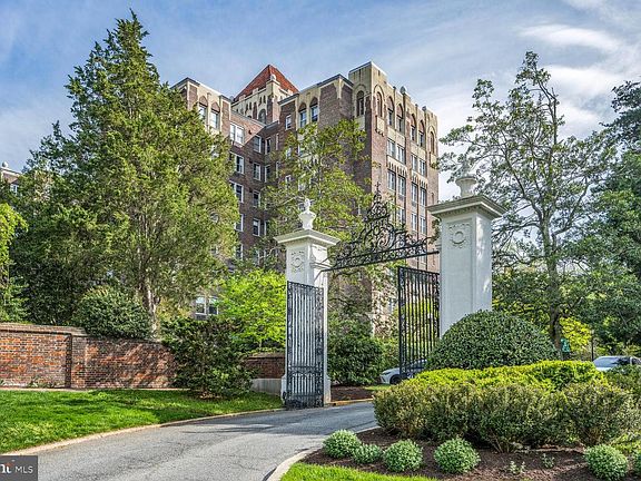 2nd image of 3900 Cathedral Ave NW #411A