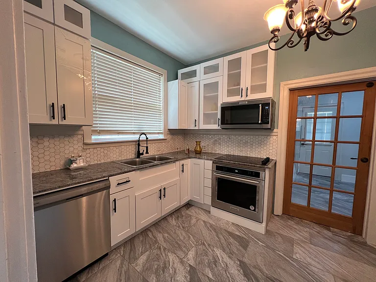 316 Bay St — Photo 19