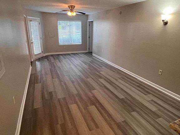 5th image of 1431 Collegiate Cir APT 101